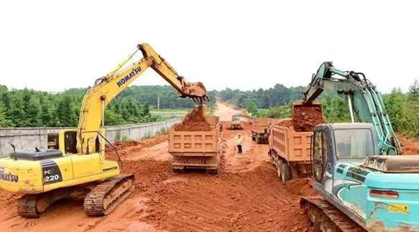 太平新城34號路、太平新城松鼠屋項(xiàng)目1號路等5個重點(diǎn)項(xiàng)目順利開工