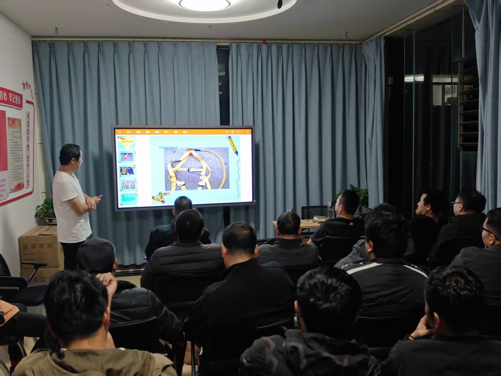 凝心聚力守初心 篤行實(shí)干啟新程 ——云南盛翔監(jiān)理公司2025年度總結(jié)